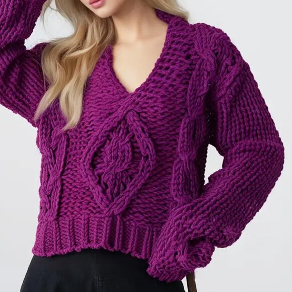 Violet Chunky Cable Handmade Knit V-Neck Pullover Sweater - Picture 1 of 3